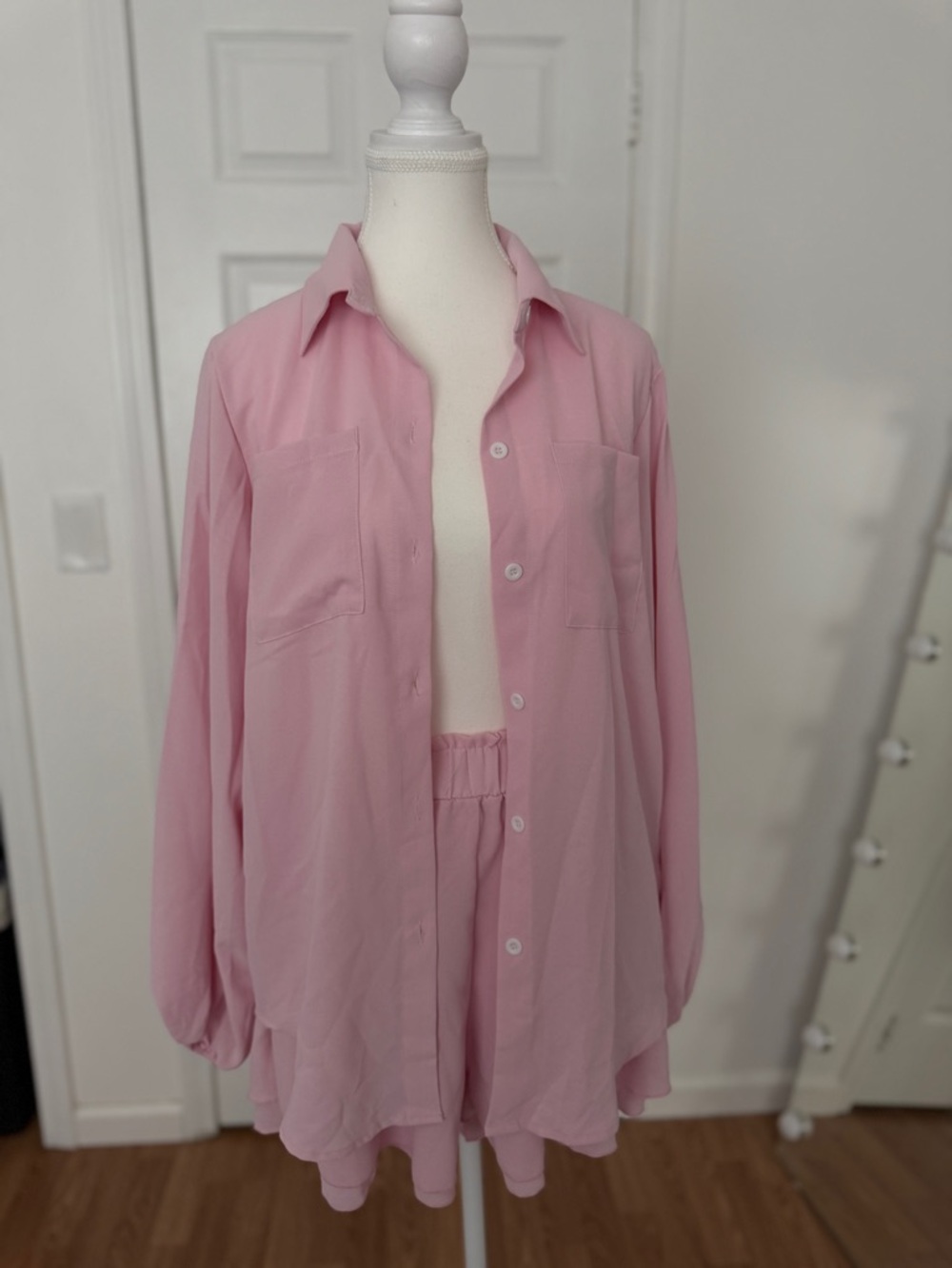 SHEIN Pink Two Piece Set – Button Down Shirt & Shorts | Size M - Picture 5 of 6